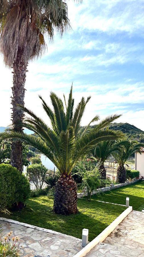 Palma Seaside Villa 1 Sarti Dış mekan fotoğraf